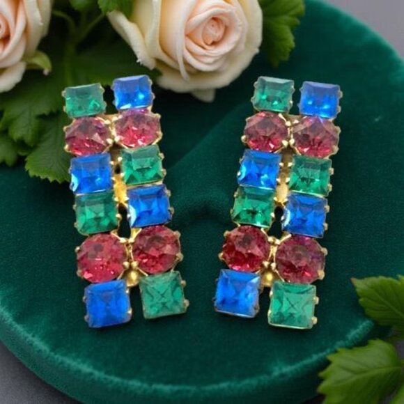 Art Deco Rhinestone Shoe Clips Pair – Multicolor, Prong Set Brass, Art Deco Pair - Picture 4 of 10